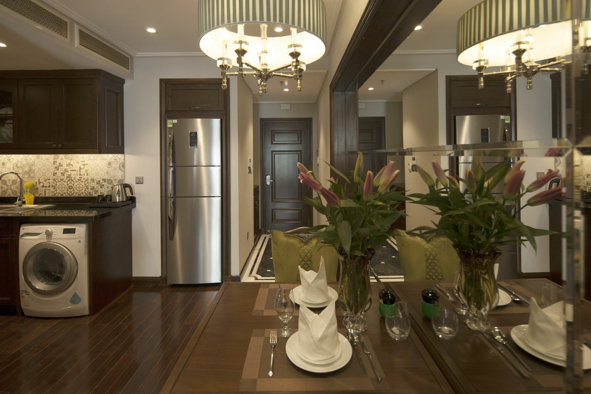 Jb Serviced Apartment Hanoi Exterior photo